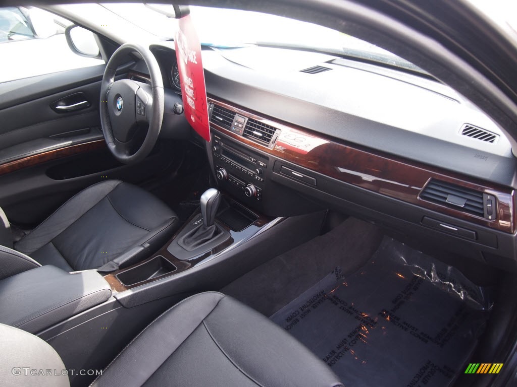 2010 3 Series 328i Sedan - Jet Black / Black photo #4