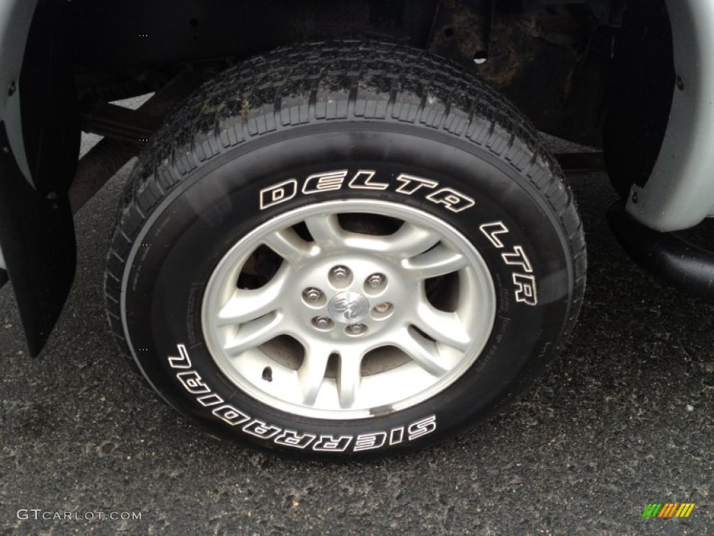 2003 Dakota SLT Quad Cab 4x4 - Atlantic Blue Pearlcoat / Dark Slate Gray photo #5