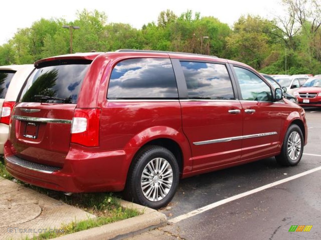 2013 Town & Country Touring - L - Deep Cherry Red Crystal Pearl / Dark Frost Beige/Medium Frost Beige photo #3