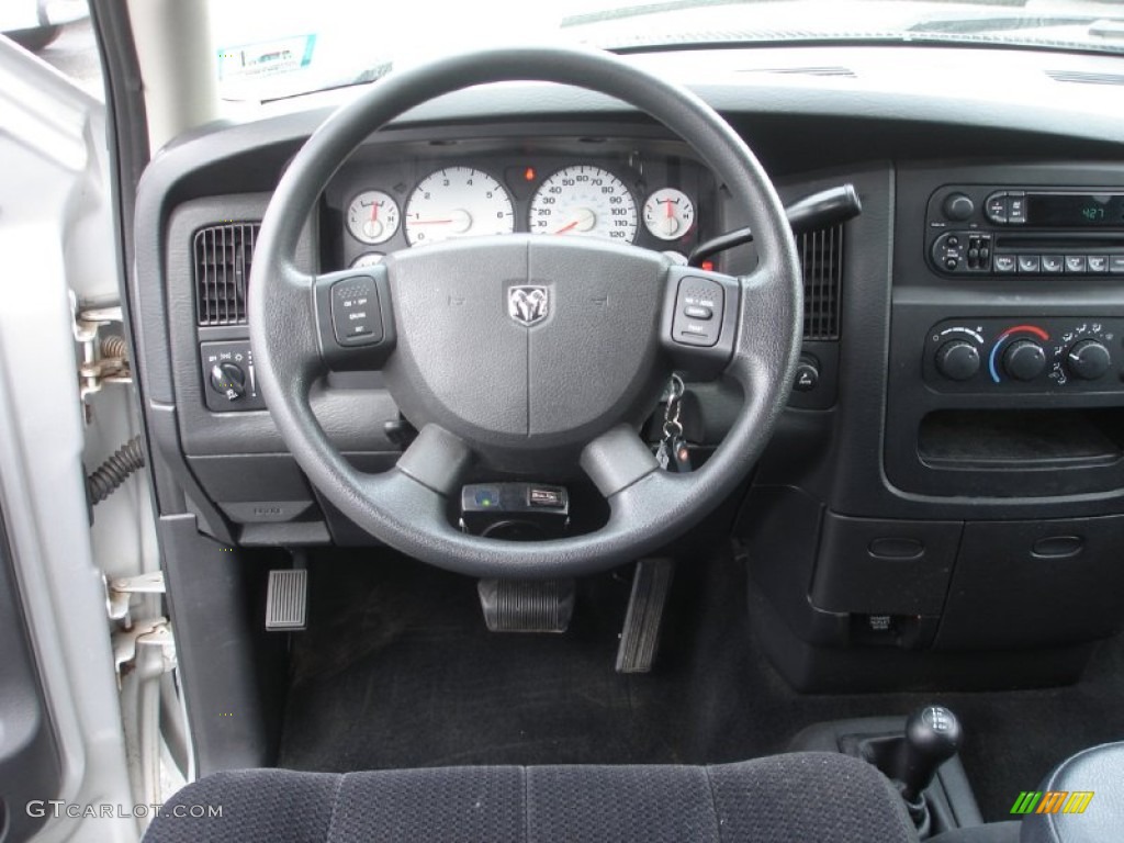 2004 Dodge Ram 1500 SLT Quad Cab 4x4 Dark Slate Gray Steering Wheel Photo #80809657