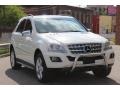 Arctic White - ML 350 4Matic Photo No. 12