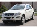 Arctic White - ML 350 4Matic Photo No. 13