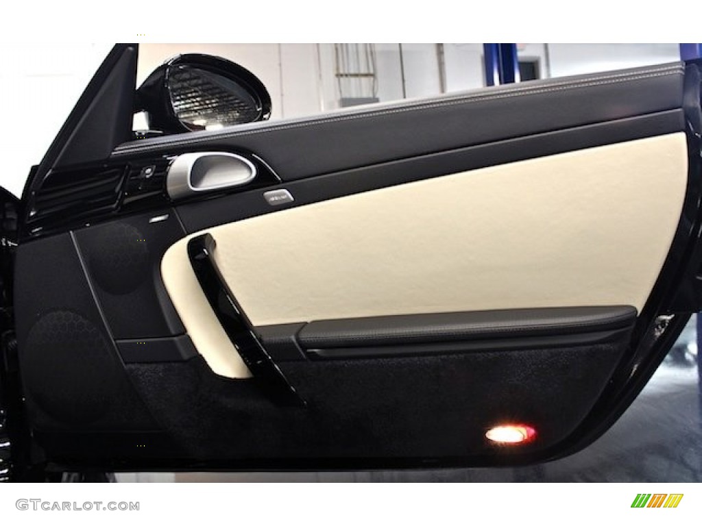 2011 Porsche 911 Turbo S Coupe Black/Cream Door Panel Photo #80811925