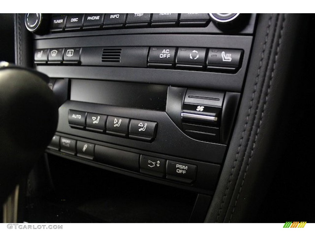 2011 Porsche 911 Turbo S Coupe Controls Photo #80812405