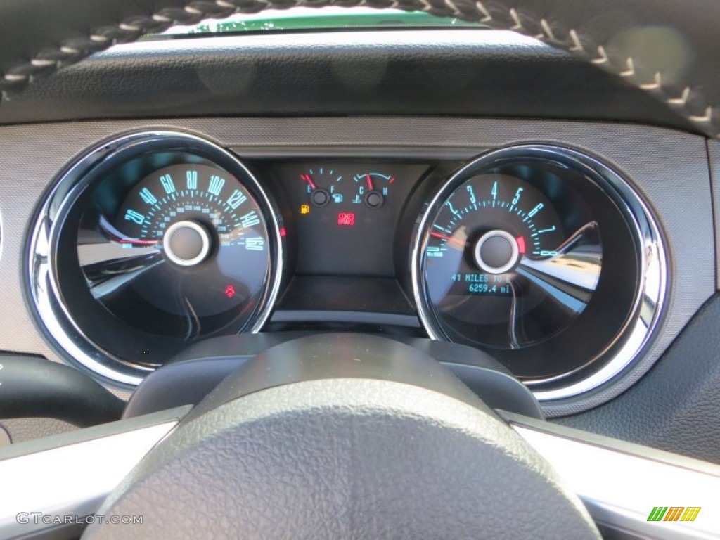 2013 Ford Mustang GT Premium Convertible Gauges Photo #80812798