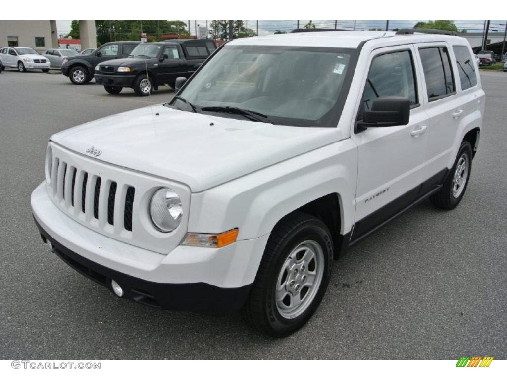 2012 Patriot Sport - Bright White / Dark Slate Gray photo #1