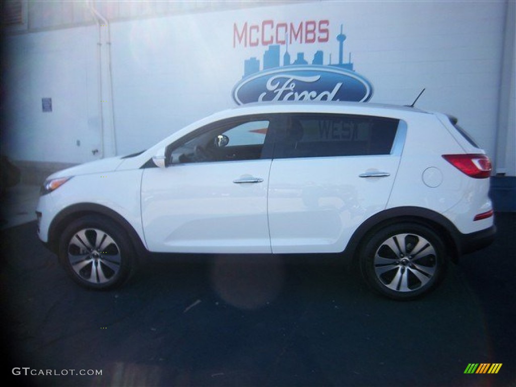 2012 Sportage EX - Clear White / Black photo #9