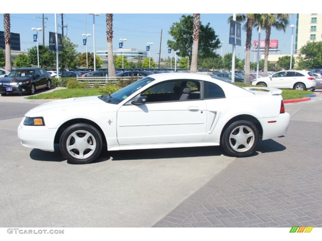 Oxford White 2002 Ford Mustang V6 Coupe Exterior Photo #80815063