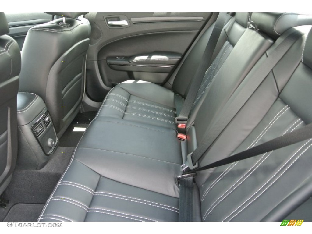 2013 Chrysler 300 S V6 Rear Seat Photos