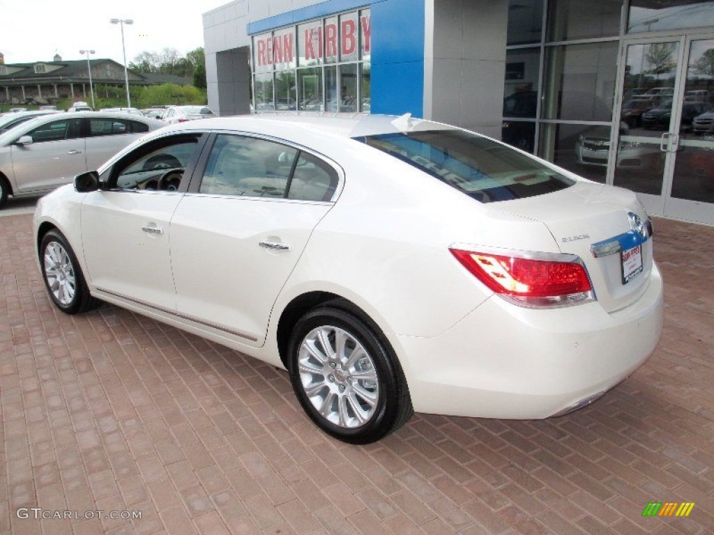 2013 LaCrosse FWD - White Diamond Tricoat / Cashmere photo #2