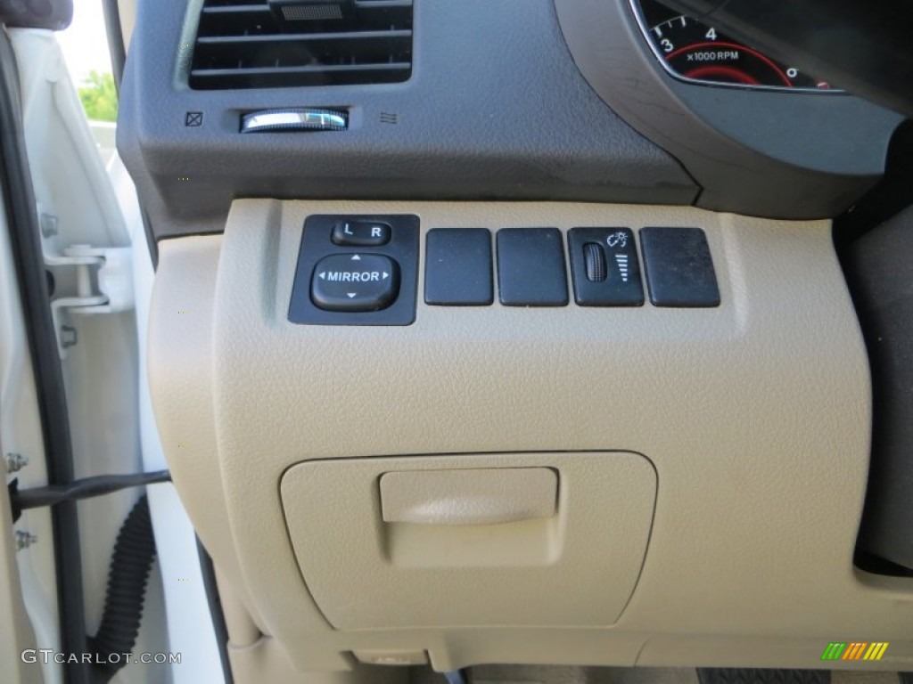 2010 Highlander  - Blizzard White Pearl / Sand Beige photo #42