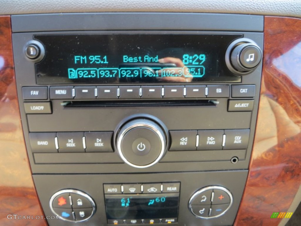 2009 Chevrolet Tahoe LT Audio System Photos