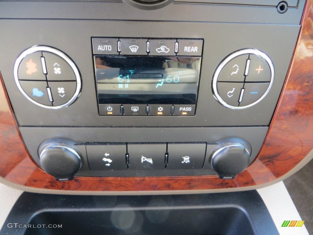 2009 Chevrolet Tahoe LT Controls Photo #80817946