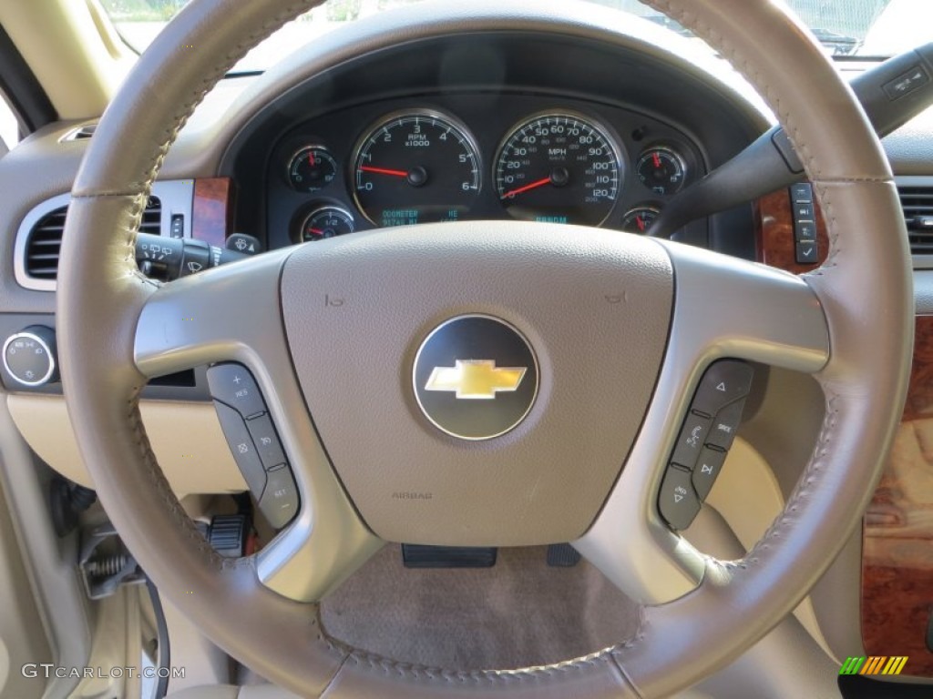 2009 Chevrolet Tahoe LT Light Cashmere Steering Wheel Photo #80817969