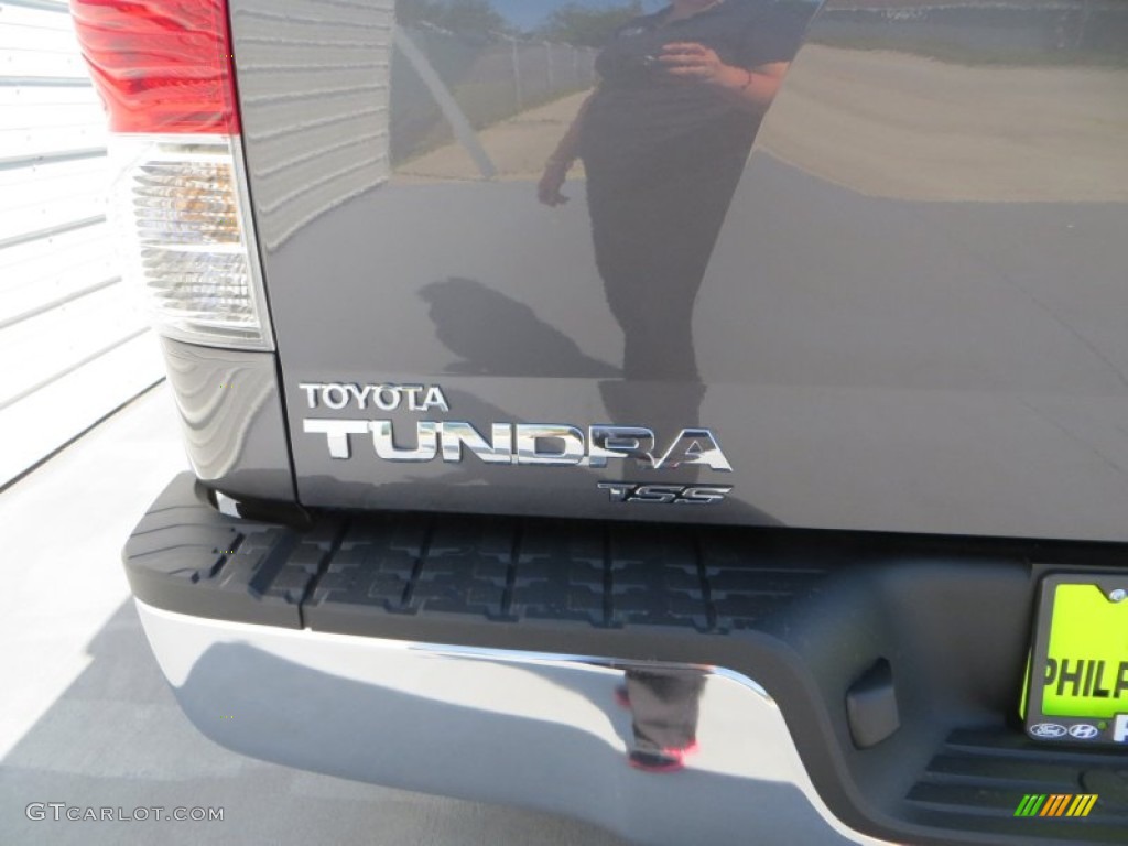 2013 Tundra SR5 CrewMax - Magnetic Gray Metallic / Graphite photo #5