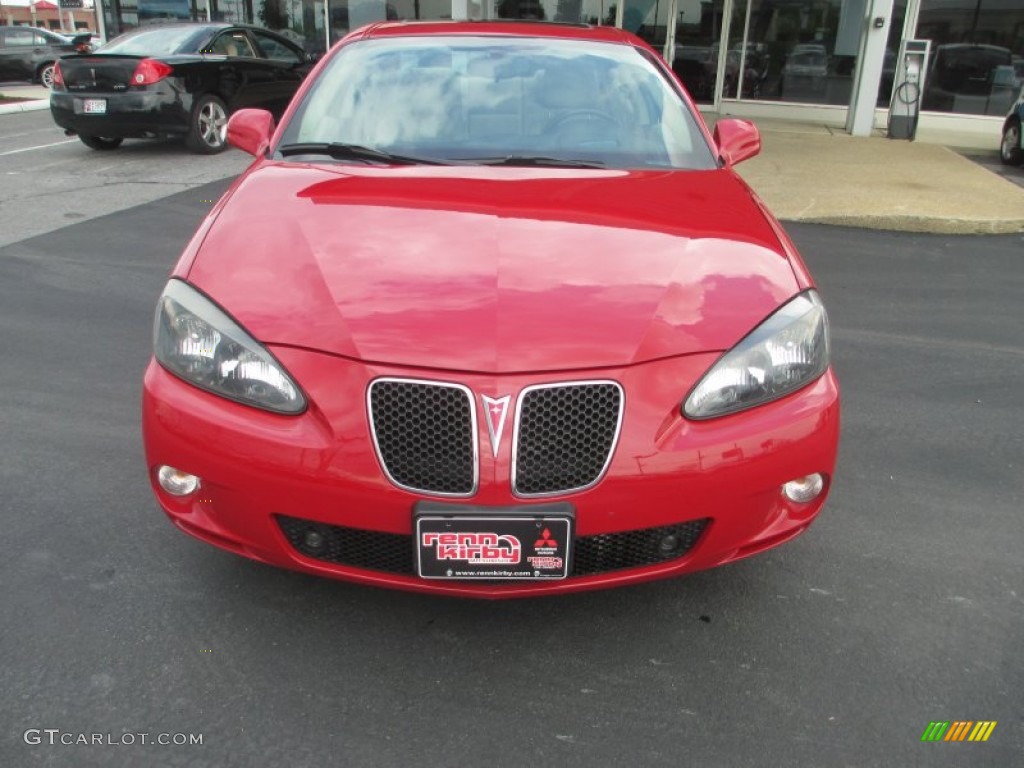 2008 Grand Prix GXP Sedan - Crimson Red / Ebony photo #2