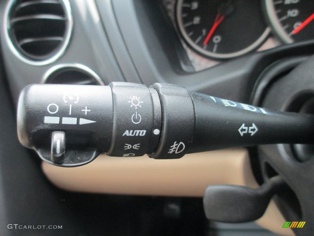 2008 Pontiac Grand Prix GXP Sedan Controls Photo #80822325