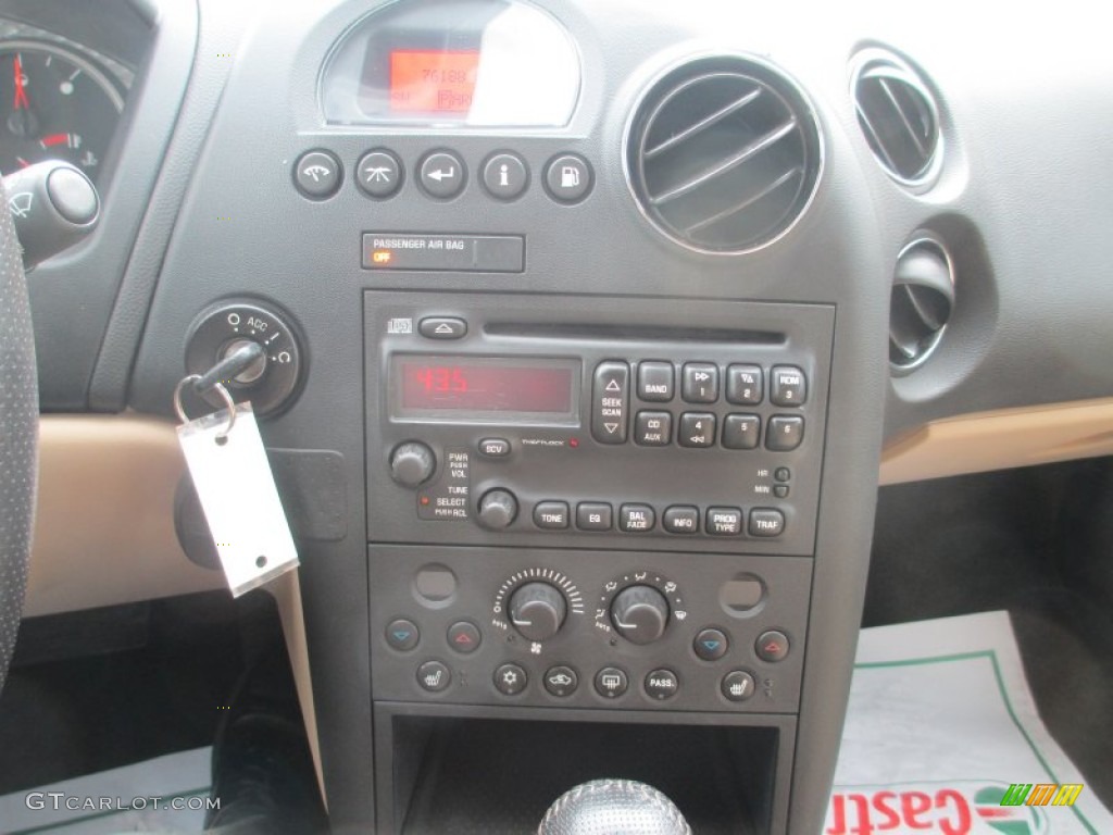 2008 Pontiac Grand Prix GXP Sedan Controls Photo #80822460