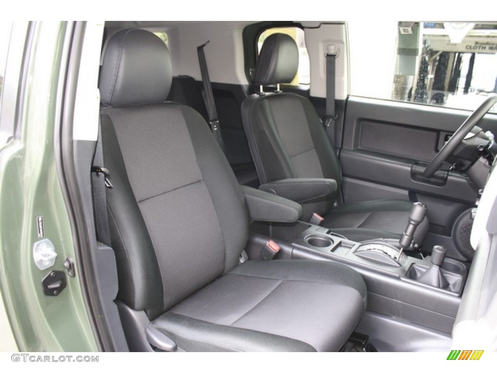 2010 Toyota FJ Cruiser 4WD Front Seat Photos