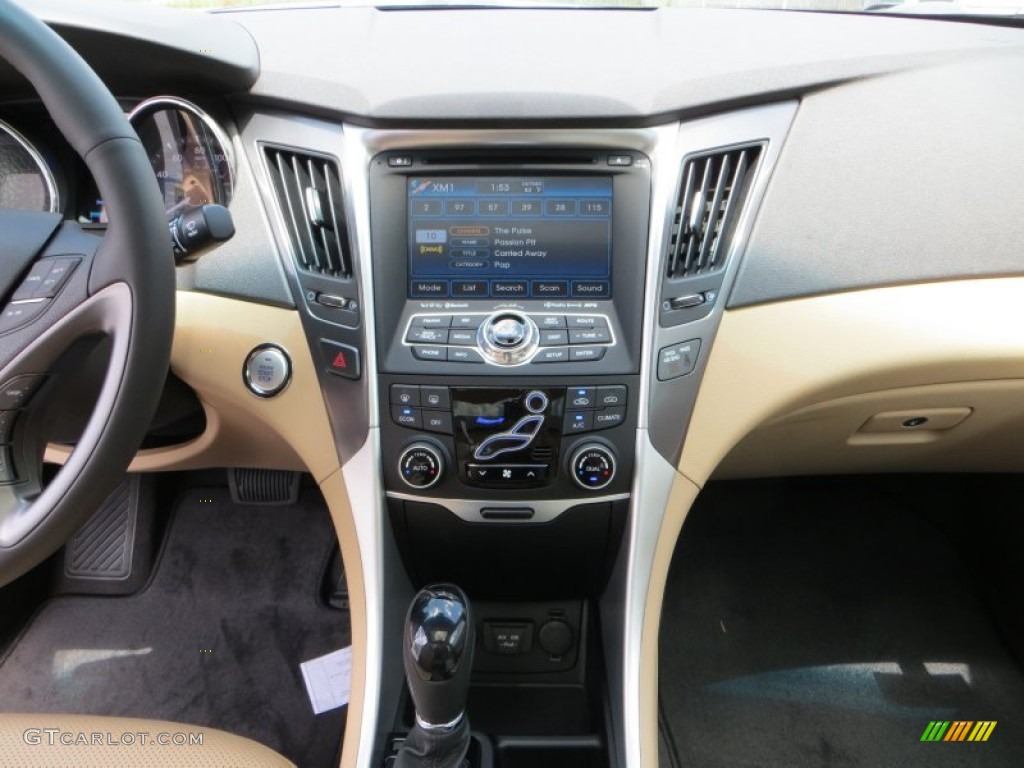 2013 Hyundai Sonata Hybrid Limited Controls Photo #80823442
