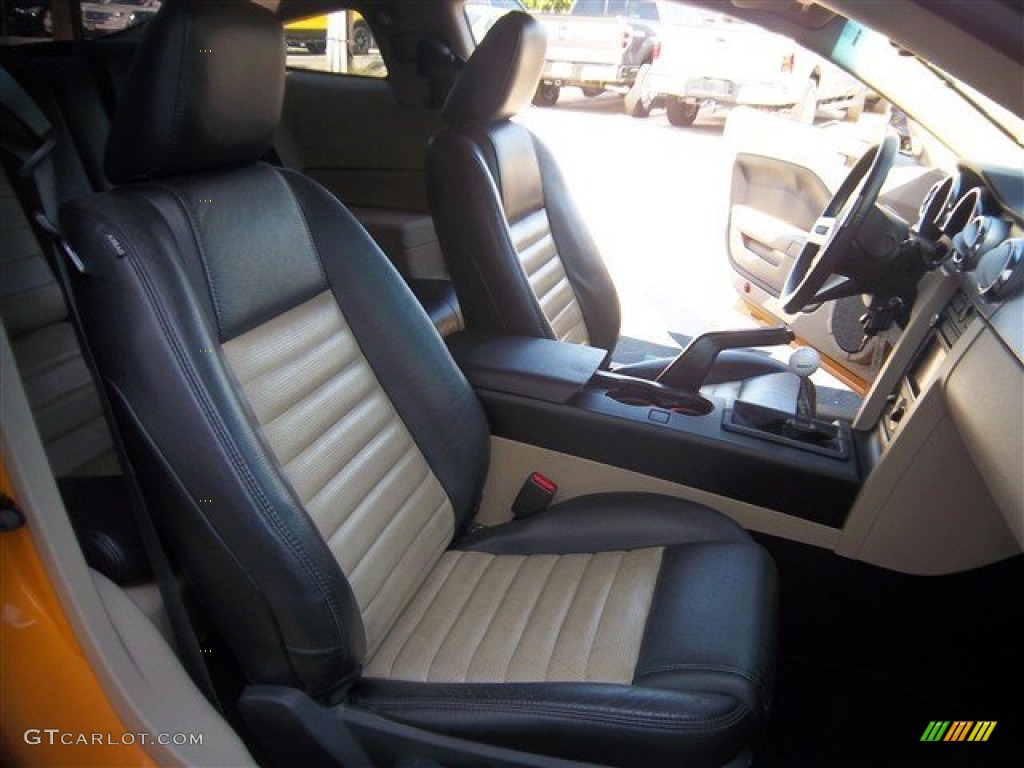 2008 Mustang GT/CS California Special Coupe - Grabber Orange / Dark Charcoal/Medium Parchment photo #18