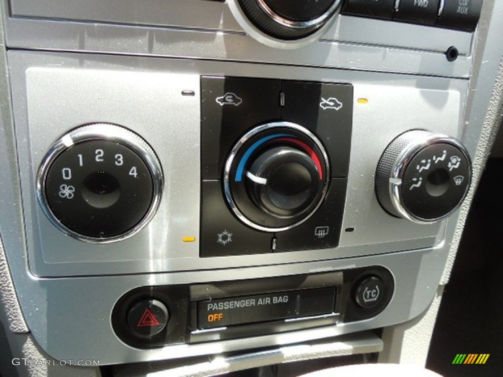 2009 Chevrolet Malibu LT Sedan Controls Photo #80825119