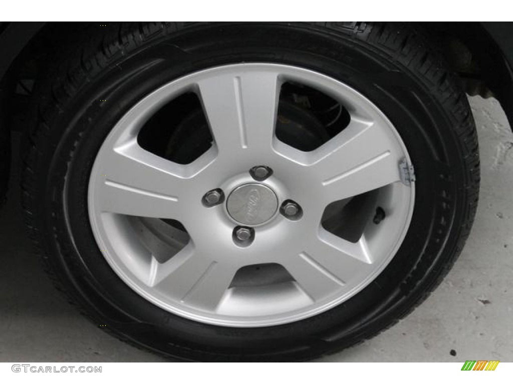 2007 Ford Focus ZX5 SES Hatchback Wheel Photo #80830822