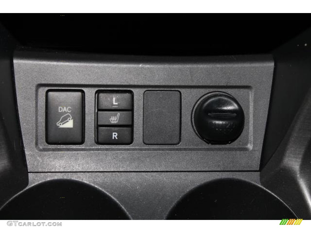 2007 RAV4 Limited 4WD - Blizzard White Pearl / Taupe photo #39