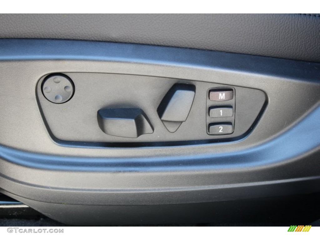 2013 BMW X5 xDrive 50i Controls Photo #80832979