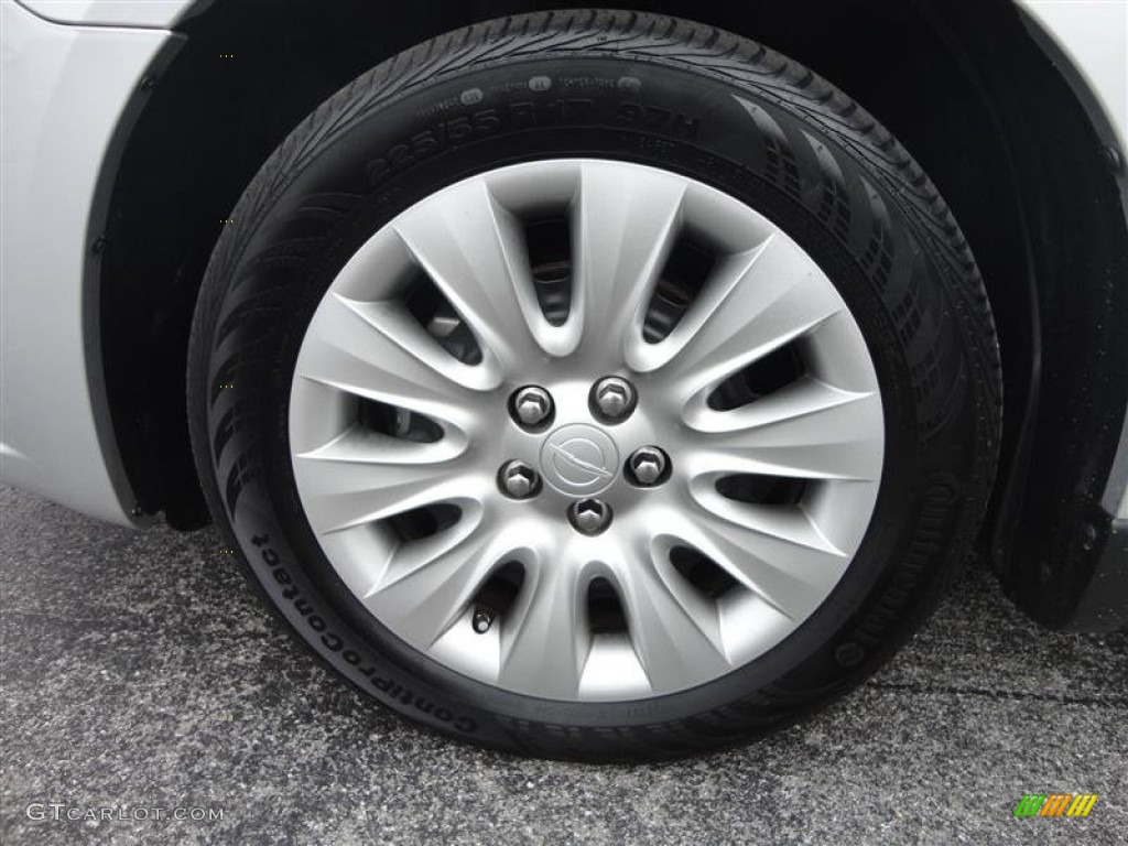 2012 Chrysler 200 LX Sedan Wheel Photo #80833383