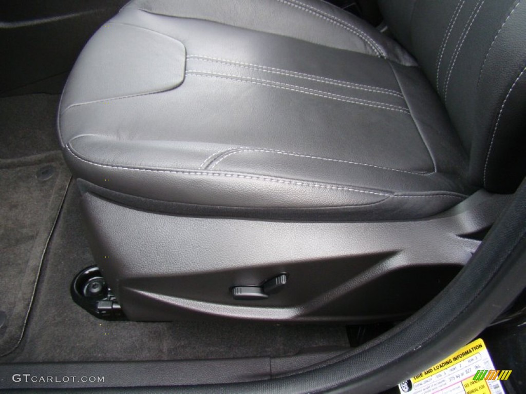 2013 Focus Titanium Hatchback - Tuxedo Black / Charcoal Black photo #10