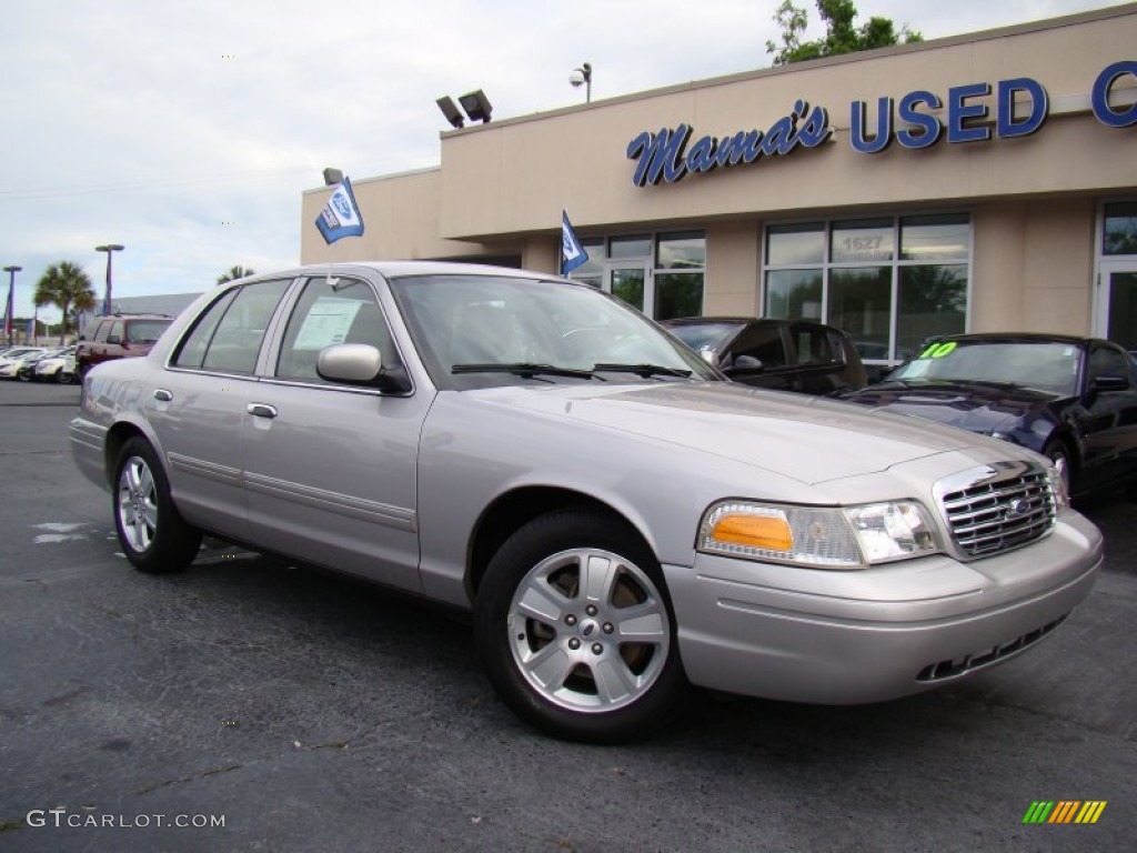 2011 Crown Victoria LX - Silver Birch Metallic / Light Camel photo #22