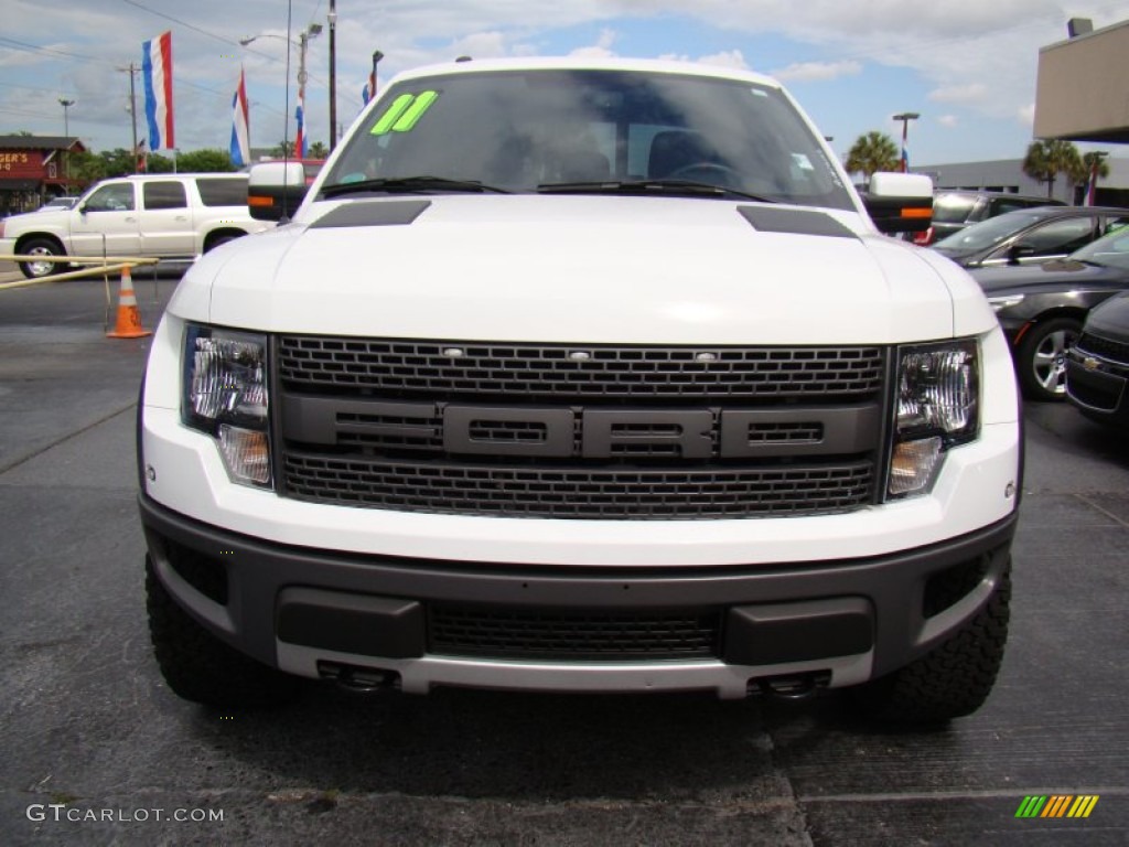 2011 F150 SVT Raptor SuperCrew 4x4 - Oxford White / Raptor Black photo #3