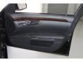 Black - S 550 Sedan Photo No. 52