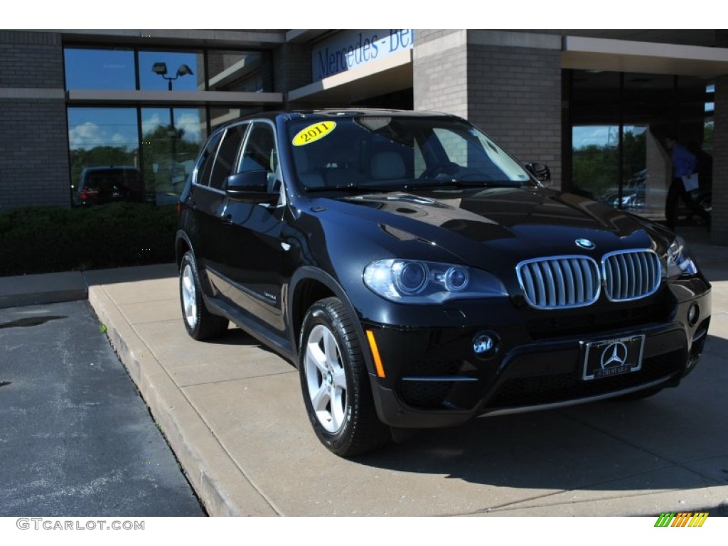 2011 X5 xDrive 50i - Black Sapphire Metallic / Oyster photo #1