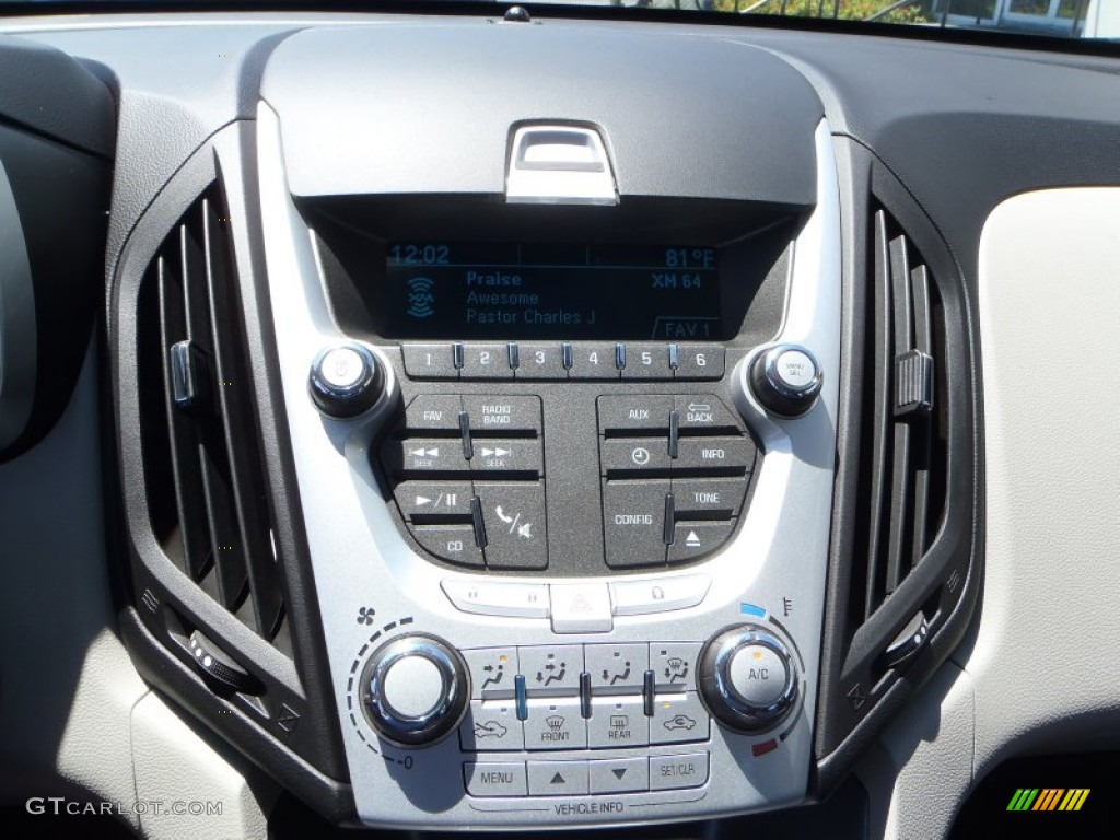 2013 Equinox LS - Atlantis Blue Metallic / Light Titanium/Jet Black photo #13