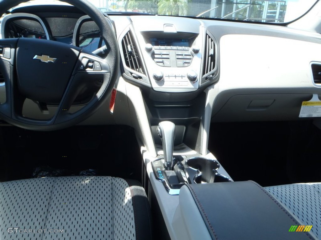 2013 Equinox LS - Atlantis Blue Metallic / Light Titanium/Jet Black photo #15