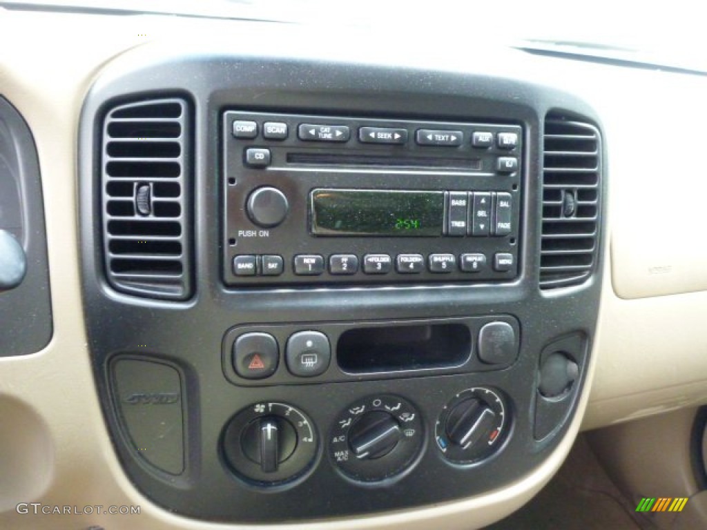 2006 Ford Escape XLS 4WD Controls Photos