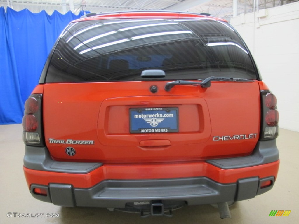 2002 TrailBlazer LTZ 4x4 - Victory Red / Dark Pewter photo #6