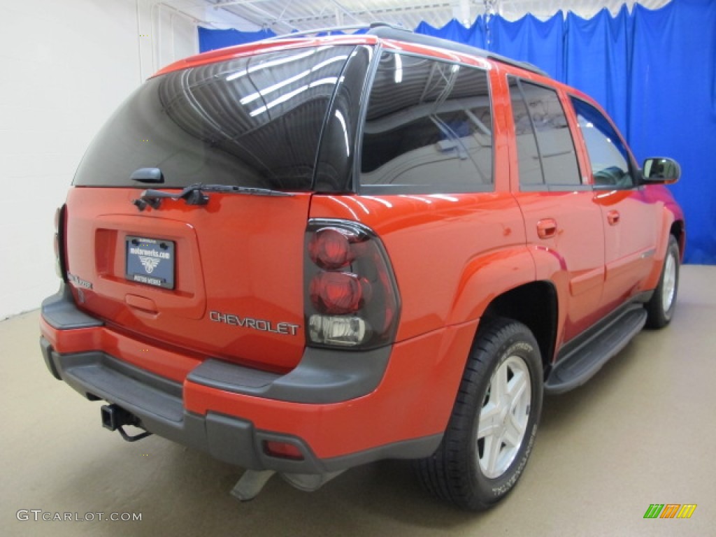 2002 TrailBlazer LTZ 4x4 - Victory Red / Dark Pewter photo #7