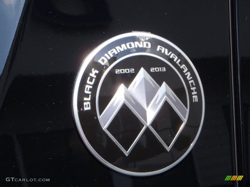 2013 Chevrolet Avalanche LTZ Black Diamond Edition Marks and Logos Photos
