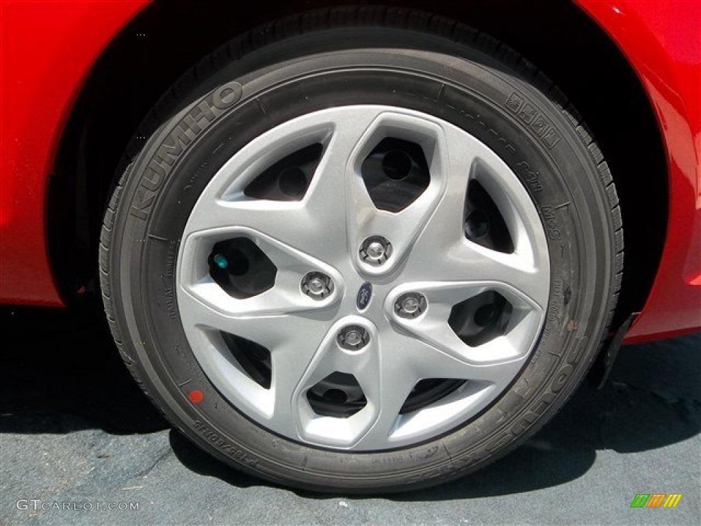 2013 Fiesta SE Sedan - Race Red / Charcoal Black photo #9