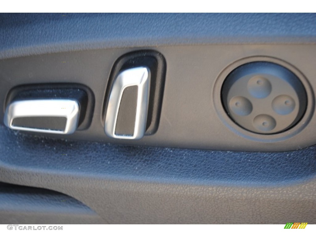 2012 Audi Q7 3.0 TFSI quattro Controls Photo #80844194