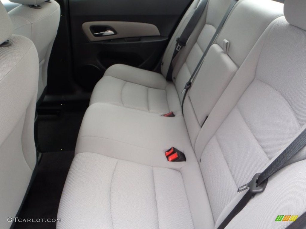 Medium Titanium Interior 2013 Chevrolet Cruze LT Photo #80845646