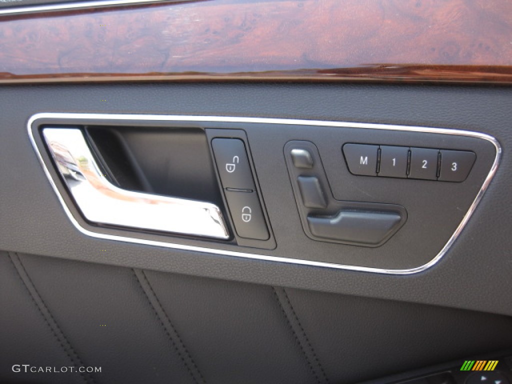 2010 Mercedes-Benz E 350 Sedan Controls Photo #80846314