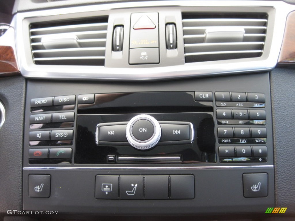 2010 Mercedes-Benz E 350 Sedan Controls Photo #80846481