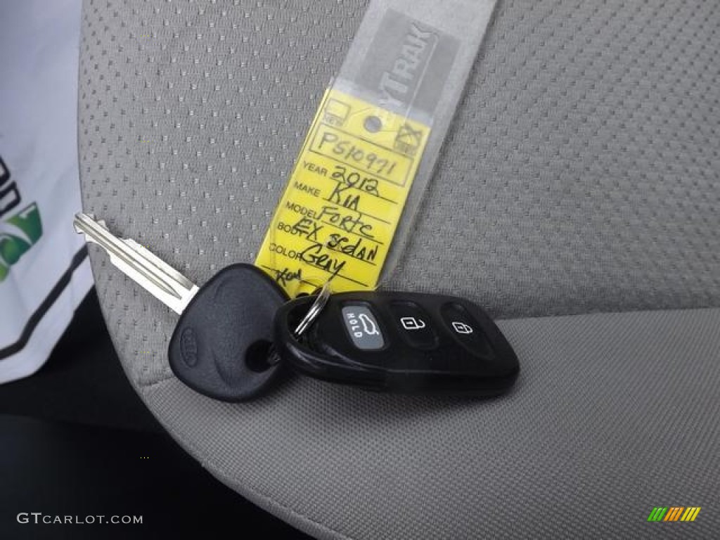2012 Kia Forte EX Keys Photos