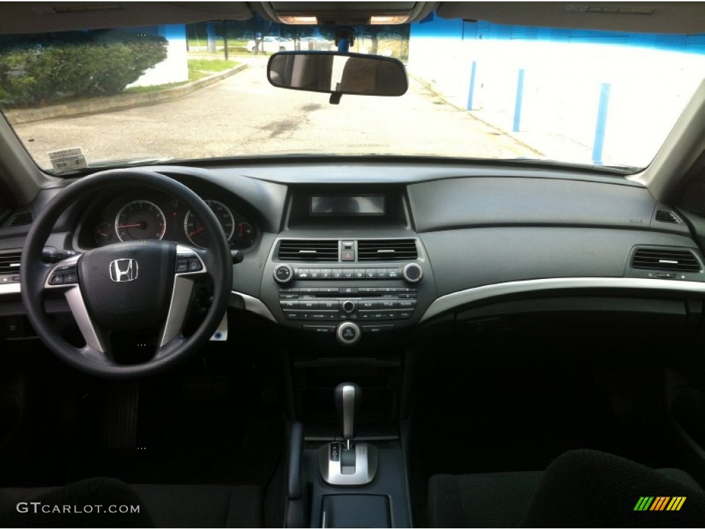 2009 Honda Accord EX Sedan Black Dashboard Photo #80847813
