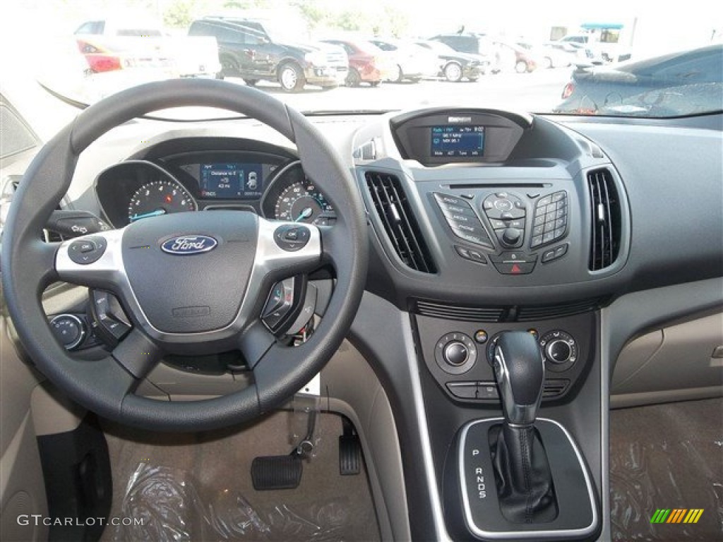 2013 Escape SE 1.6L EcoBoost - Ruby Red Metallic / Medium Light Stone photo #17