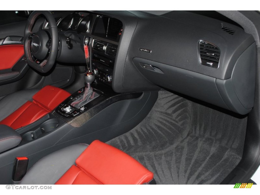 2013 Audi S5 3.0 TFSI quattro Coupe Black/Magma Red Dashboard Photo #80848727